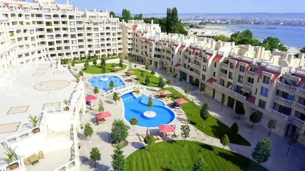 Sunrise Luxury Sauth Bay Apartment Varna 0*,